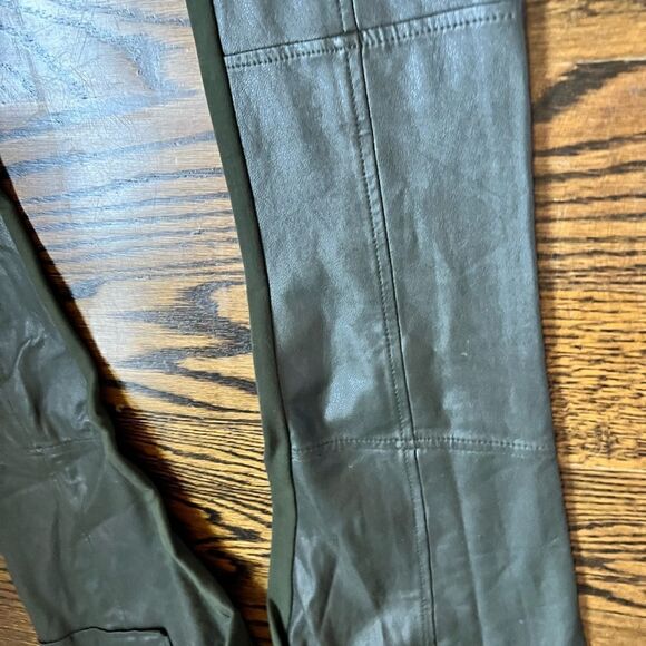 Bcbgmaxazria green faux leather tight leggings - Picture 4 of 7